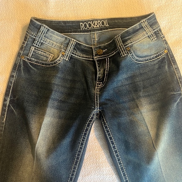 Rock and Roll Cowgirl jeans in gently used condition - Picture 1 of 5